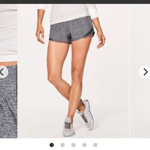 Lululemon Hotty Hot Short II *2.5"